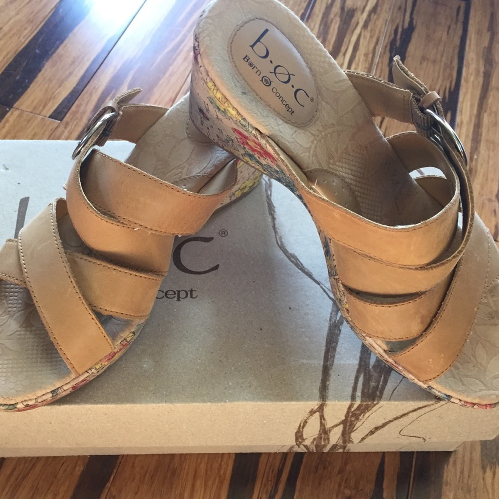 Born Wedge Sandal - Picture 3 of 6